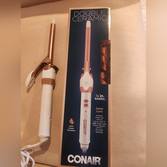 CONAIR Curling Iron - Picture 1 of 3